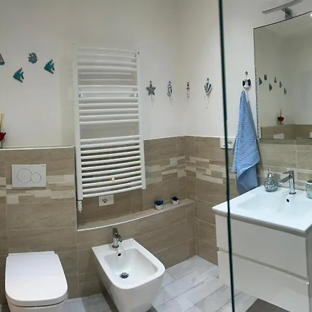 Casa Conchiglia 6 Ospiti 5 Minuti A Piedi Da Mare, Centro E Stazione Comfort Completo *